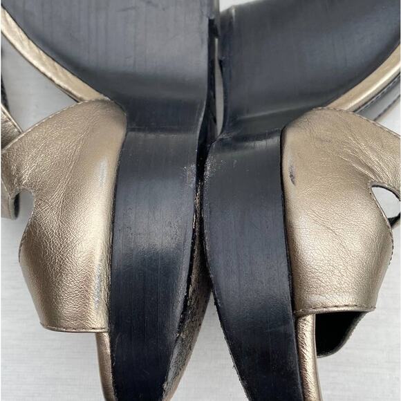 Burberry Abbot Gold Metallic Leather Peep Toe Crisscross Strap Wedge Sandal 39 - Picture 14 of 15